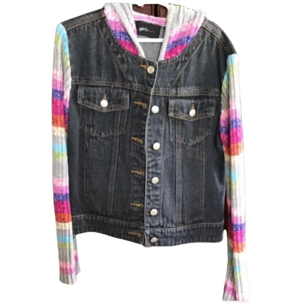 Jean jacket with sweater sleeves
